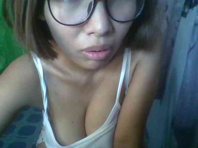 momo3312 webcam