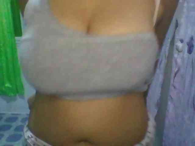 momo3312 webcam
