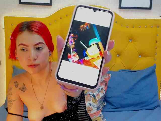 AshlySaenz webcam