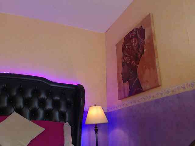 AshlySaenz webcam