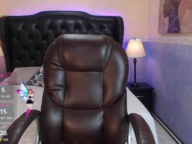 AshlySaenz webcam