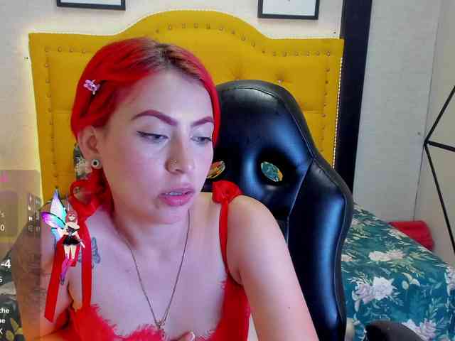AshlySaenz webcam