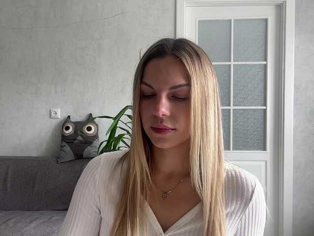 CarlotaWnorowski live cam on BongaCams