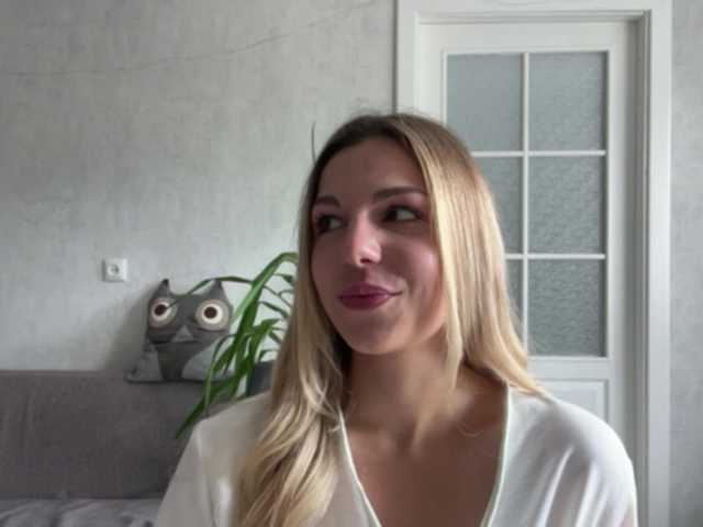 CarlotaWnorowski live cam on BongaCams