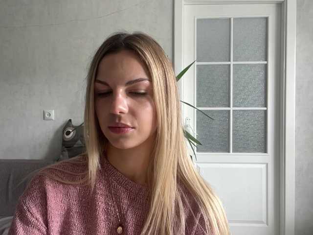 CarlotaWnorowski live webcam show