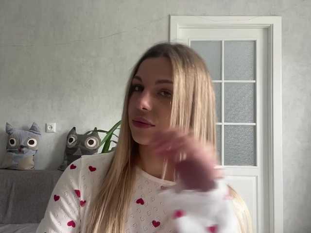 CarlotaWnorowski live cam on BongaCams