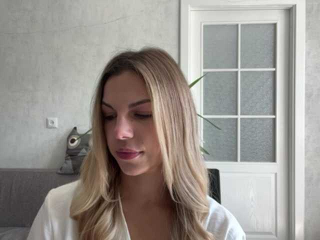 CarlotaWnorowski live cam on BongaCams