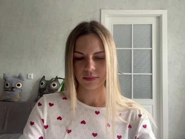 CarlotaWnorowski live cam on BongaCams