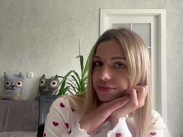 CarlotaWnorowski live cam on BongaCams