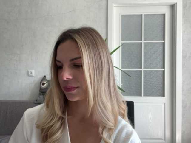 CarlotaWnorowski live webcam show