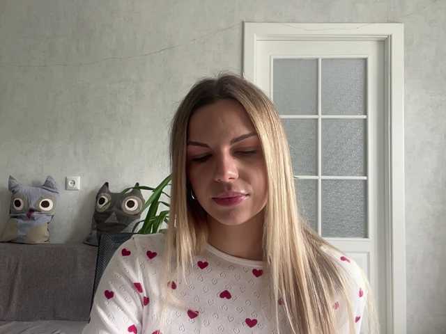 CarlotaWnorowski live cam on BongaCams