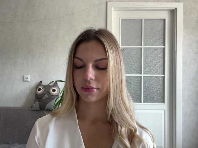 CarlotaWnorowski live webcam show