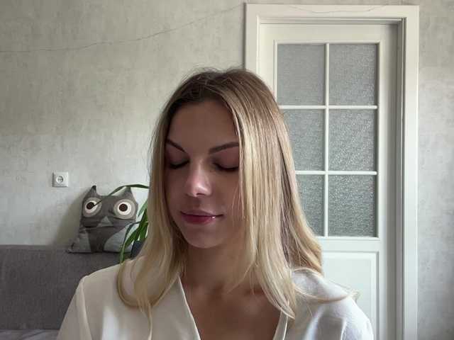 CarlotaWnorowski live cam on BongaCams