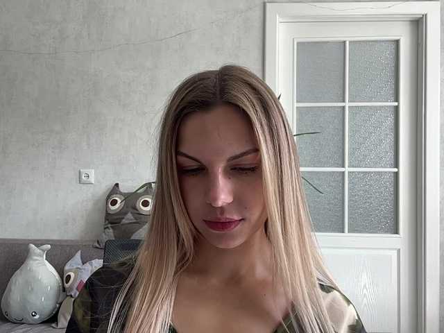 CarlotaWnorowski live cam on BongaCams