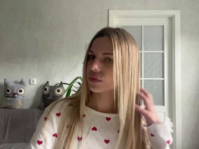 CarlotaWnorowski live cam on BongaCams