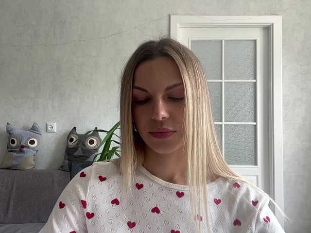 CarlotaWnorowski live cam on BongaCams