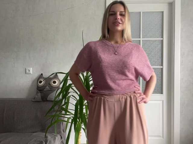 CarlotaWnorowski live webcam show