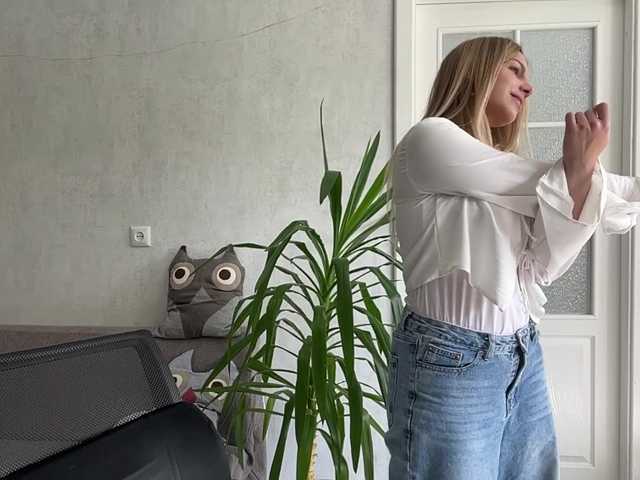 CarlotaWnorowski live cam on BongaCams