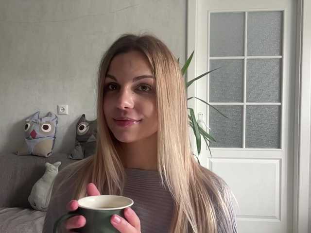 CarlotaWnorowski live cam on BongaCams