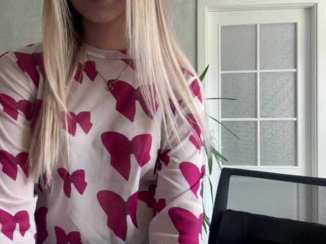 CarlotaWnorowski live cam on 