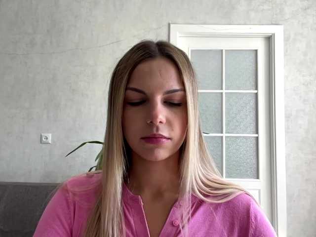 CarlotaWnorowski live cam on BongaCams