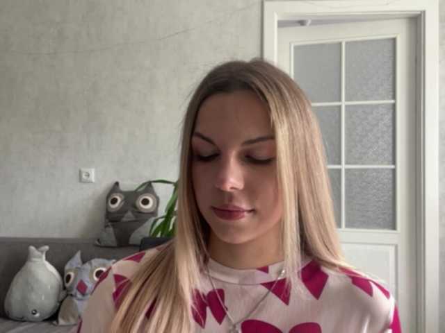 CarlotaWnorowski live cam on BongaCams
