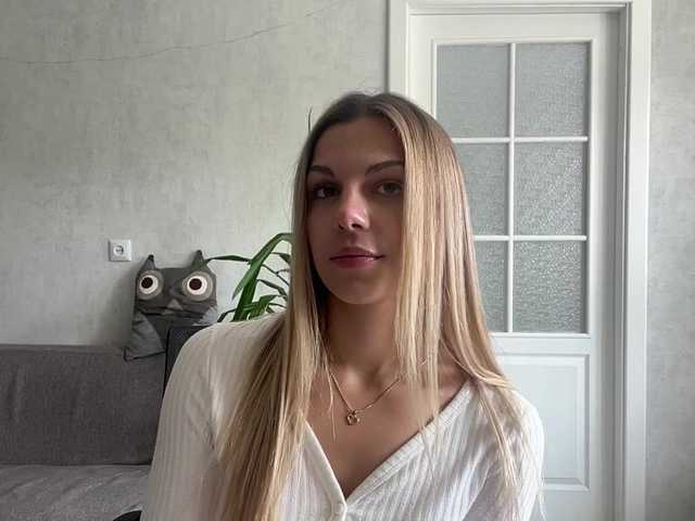 CarlotaWnorowski live cam on BongaCams