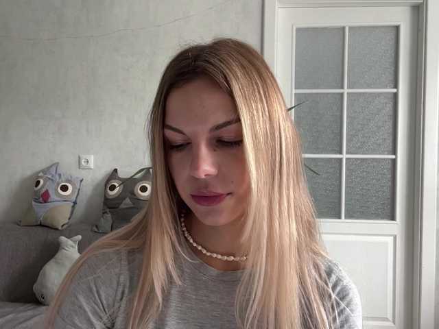 CarlotaWnorowski live cam on BongaCams