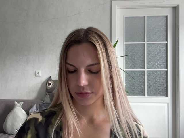 CarlotaWnorowski live cam on BongaCams