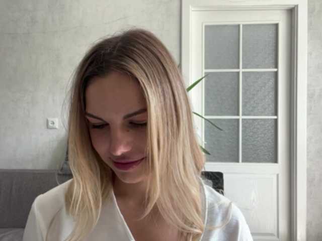 CarlotaWnorowski live cam on BongaCams