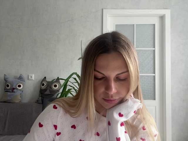 CarlotaWnorowski live cam on BongaCams