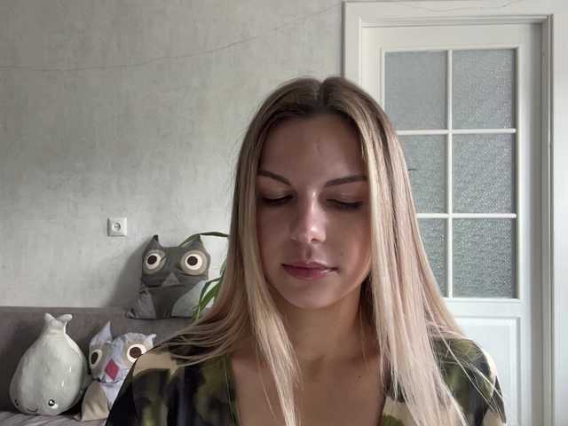 CarlotaWnorowski live cam on BongaCams