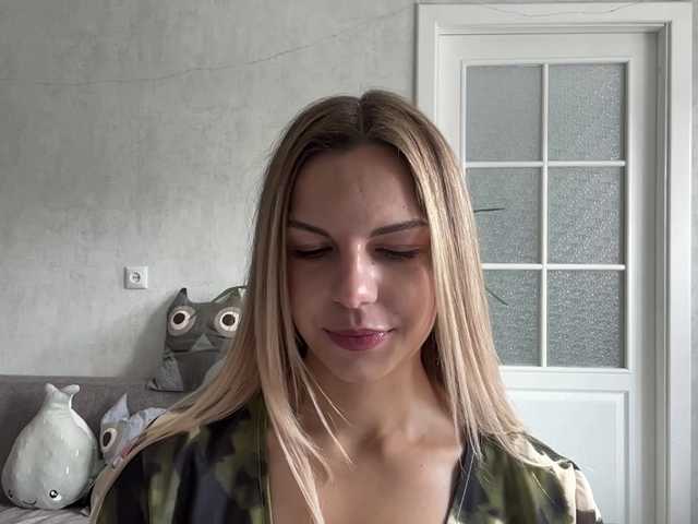 CarlotaWnorowski live cam on BongaCams