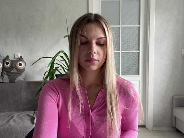 CarlotaWnorowski live cam on BongaCams