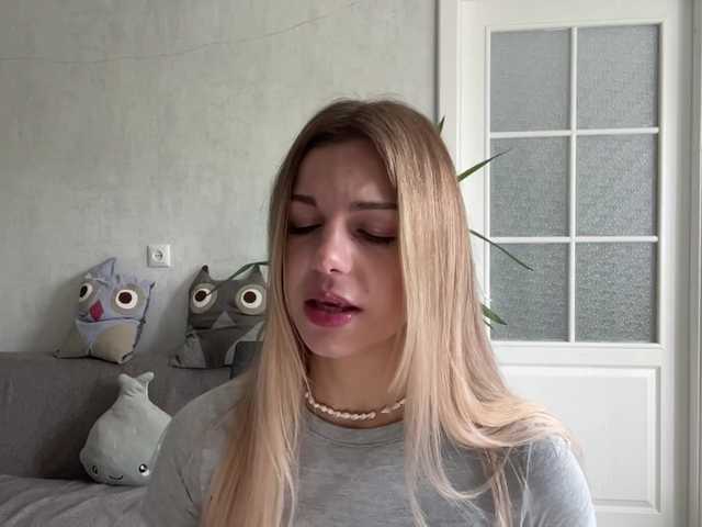 CarlotaWnorowski live cam on BongaCams