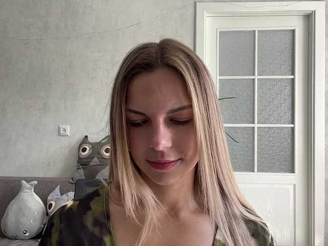 CarlotaWnorowski live cam on BongaCams
