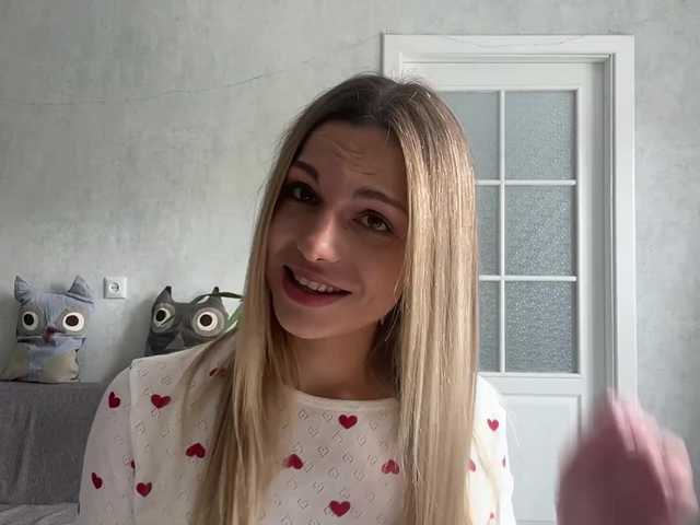 CarlotaWnorowski live cam on BongaCams