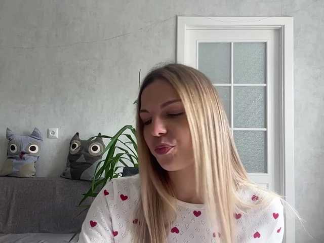 CarlotaWnorowski live cam on BongaCams