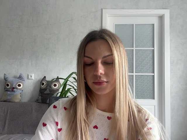 CarlotaWnorowski live cam on BongaCams