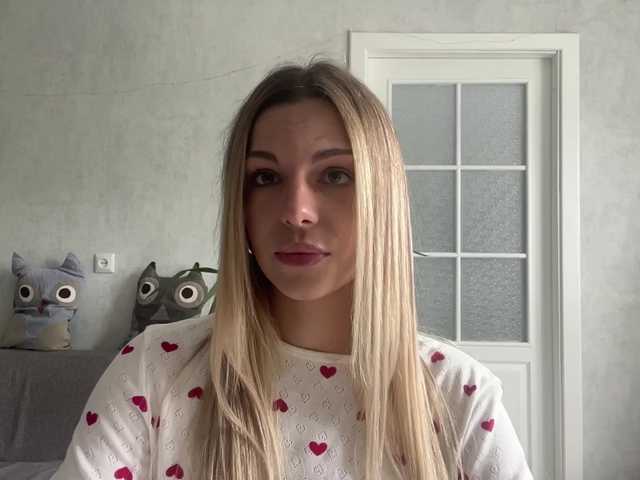 CarlotaWnorowski live cam on BongaCams