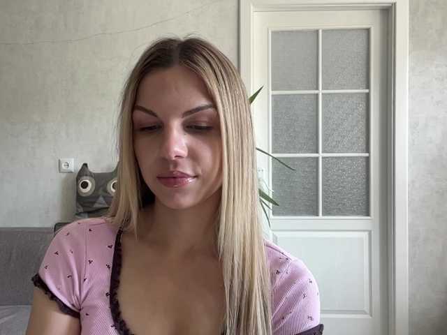 CarlotaWnorowski live webcam show