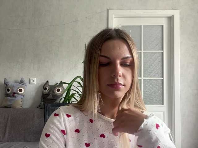 CarlotaWnorowski live cam on BongaCams