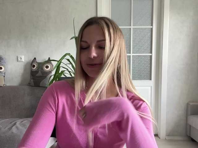 CarlotaWnorowski live cam on BongaCams