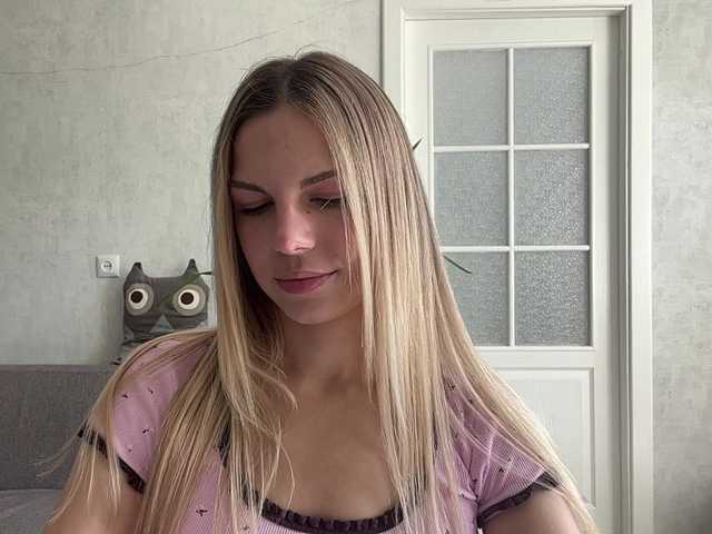 CarlotaWnorowski live webcam show