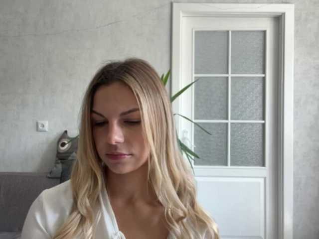CarlotaWnorowski live cam on BongaCams