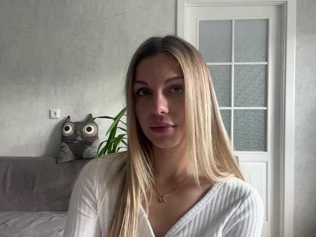 CarlotaWnorowski live webcam show