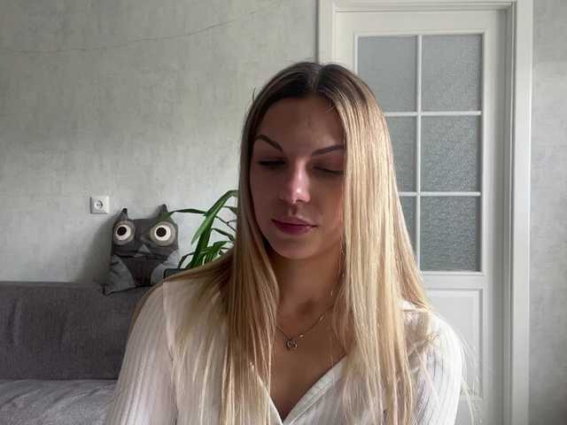 CarlotaWnorowski live cam on BongaCams