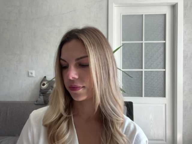 CarlotaWnorowski live cam on BongaCams
