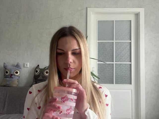 CarlotaWnorowski live cam on BongaCams