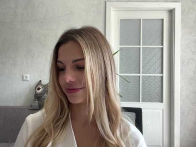 CarlotaWnorowski live cam on BongaCams